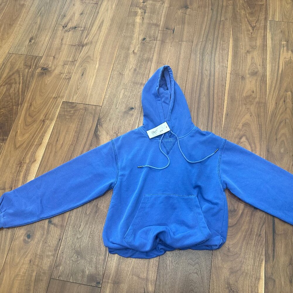 XS EVEREVE BLUE SWEATSHIRT